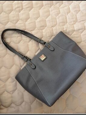 Dooney & Burke Classic Women's Tote Bag in Slate Gray